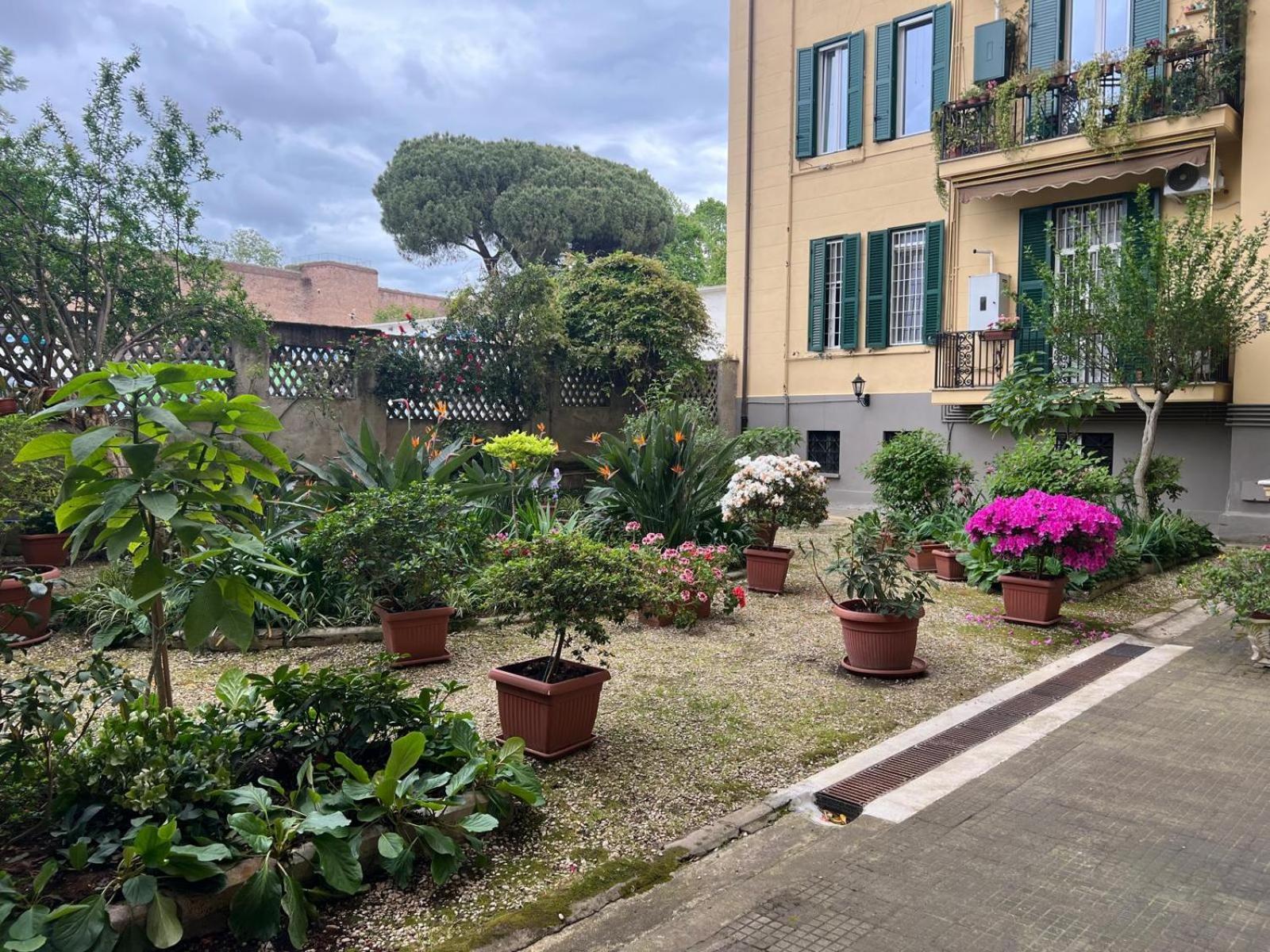 La Rosa Di Roma One Big Room In San Giovanni מראה חיצוני תמונה